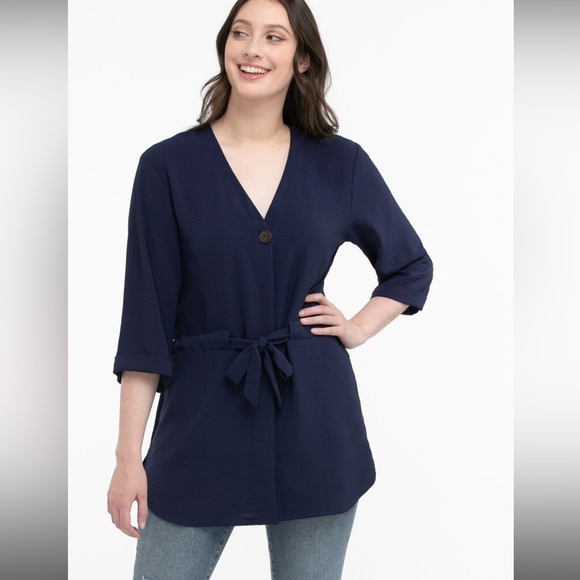 Black V-Neck Tie Waist Tunic Blouse - Picture 5 of 11